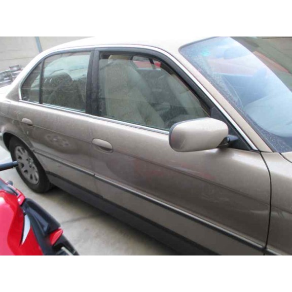 bmw serie 7 (e38) del año 2001