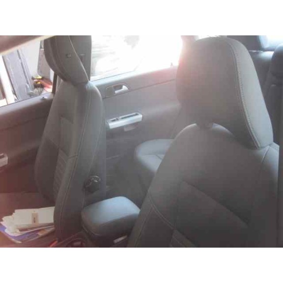 volvo s40 berlina del año 2005