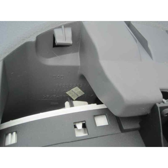 peugeot 206 berlina del año 2001