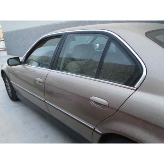 bmw serie 7 (e38) del año 2001