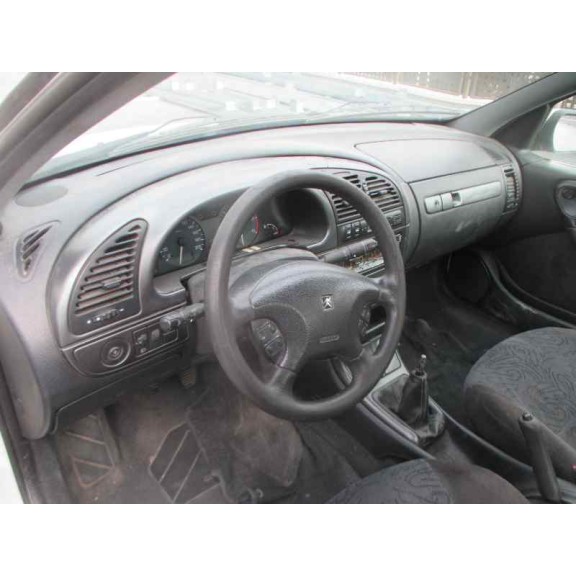 citroën xsara berlina del año 2000