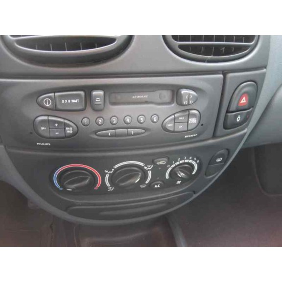 renault megane i classic (la0) del año 1997