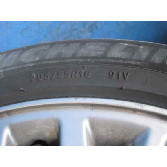 volvo s40 berlina del año 2005