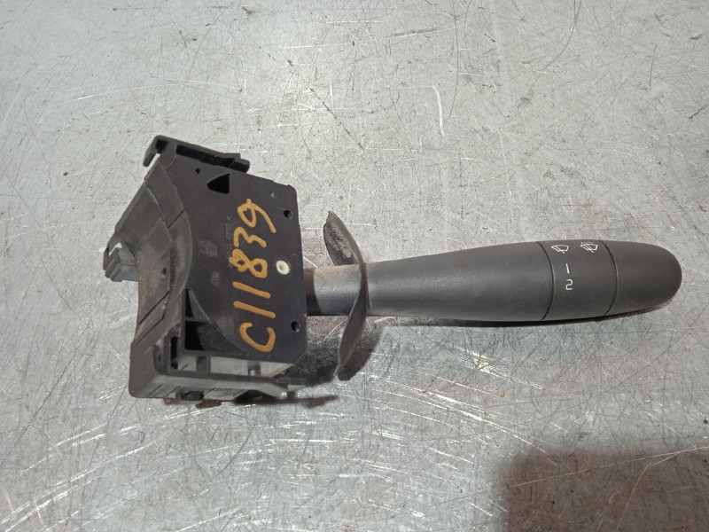 Recambio de mando limpia para opel vivaro 1.9 cdti cat (f9q-760 / l08) referencia OEM IAM 7700312985  