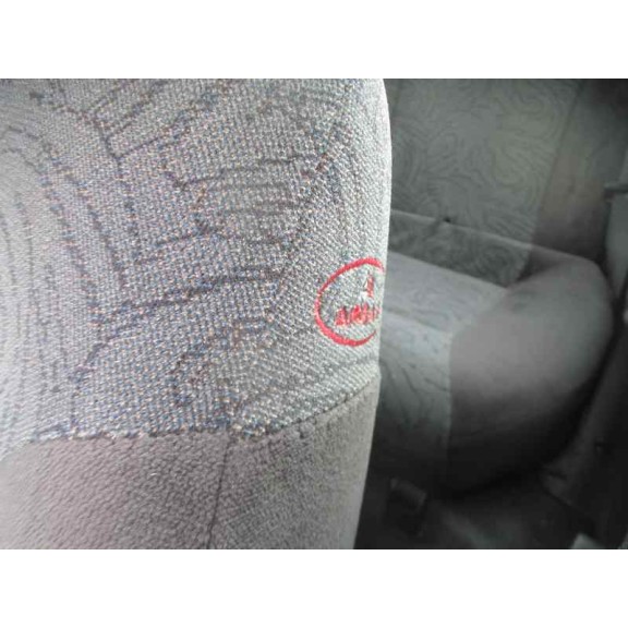 citroën xsara berlina del año 2000