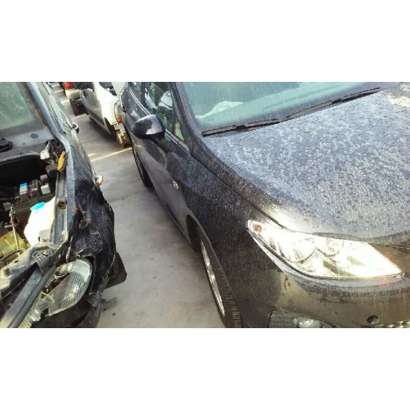 seat ibiza (6j5) del año 2010