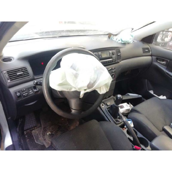 toyota corolla (e12) del año 2004