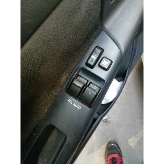 toyota corolla (e12) del año 2004