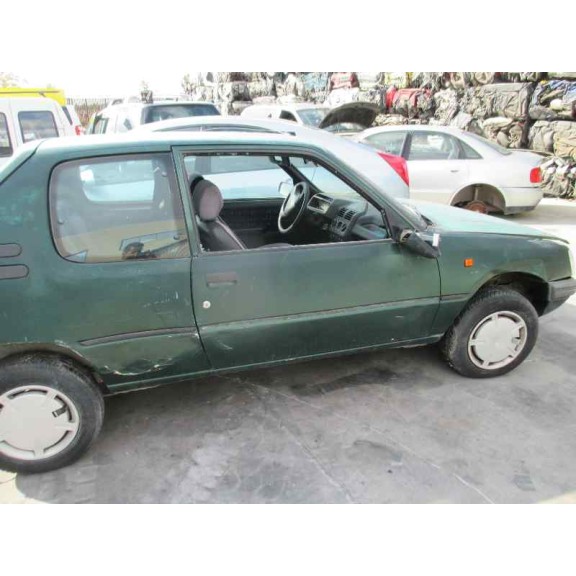 peugeot 205 berlina del año 1997