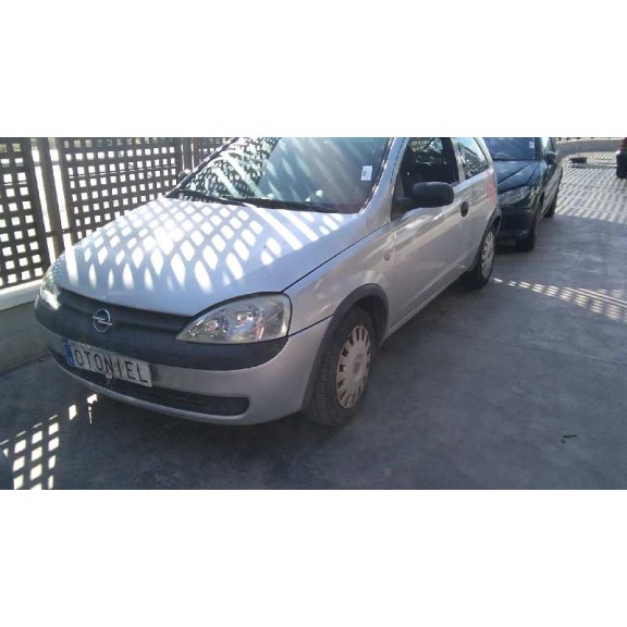 opel corsa c del año 2002