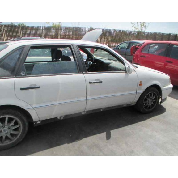 volkswagen passat berlina (3a2) del año 1996