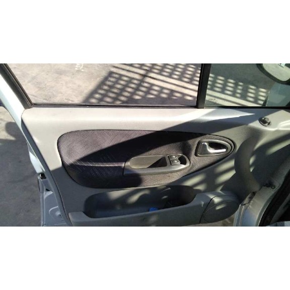 renault scenic (ja..) del año 2002