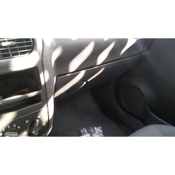 opel corsa c del año 2002