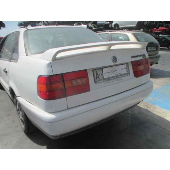 volkswagen passat berlina (3a2) del año 1996