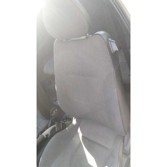 opel corsa c del año 2002