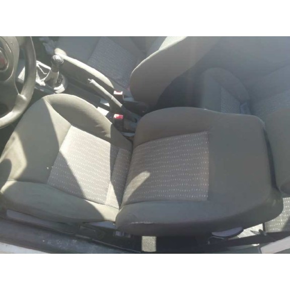 seat ibiza (6l1) del año 2005