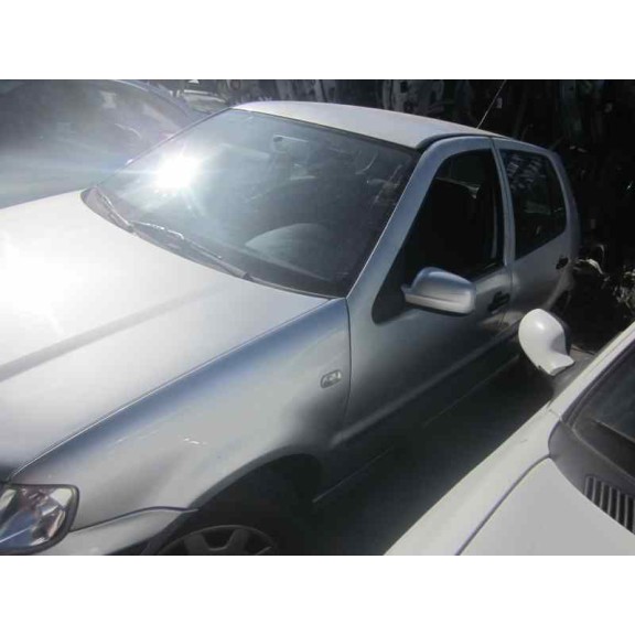volkswagen polo berlina (6n2) del año 2000