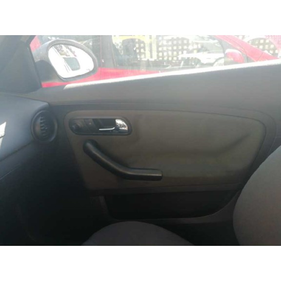 seat ibiza (6l1) del año 2005