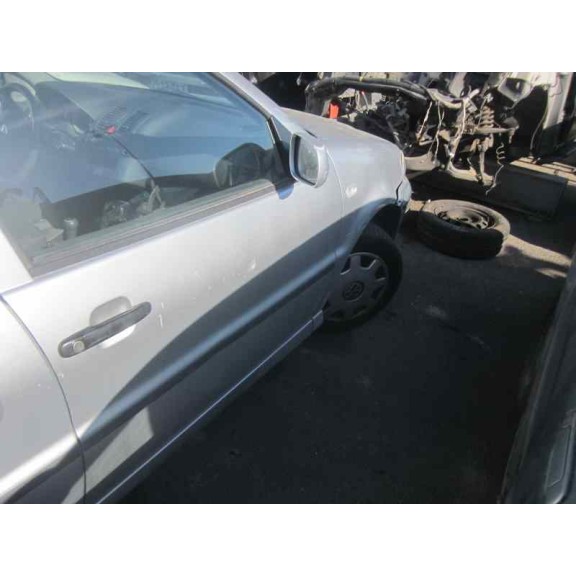 volkswagen polo berlina (6n2) del año 2000