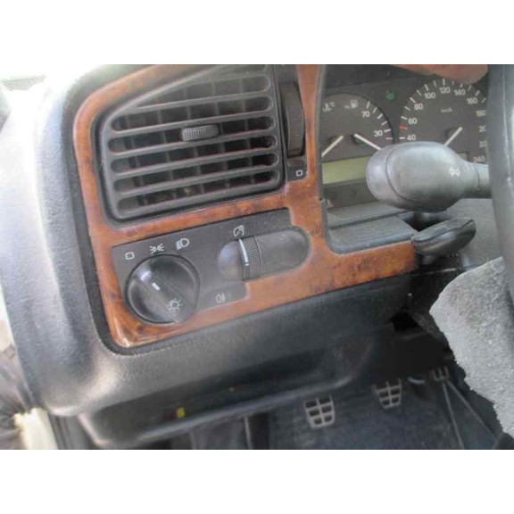 volkswagen passat berlina (3a2) del año 1996