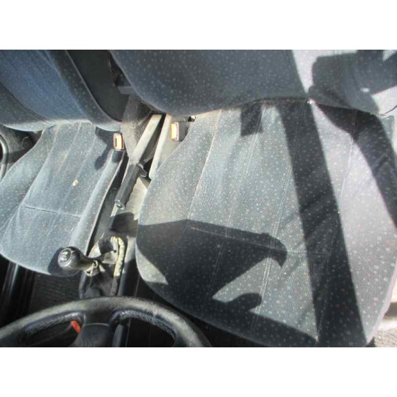 volkswagen passat berlina (3a2) del año 1996