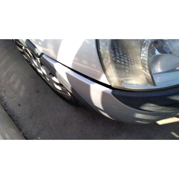 opel corsa c del año 2002