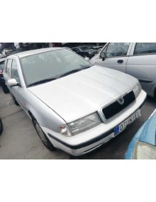 skoda octavia berlina (1u2) del año 1999