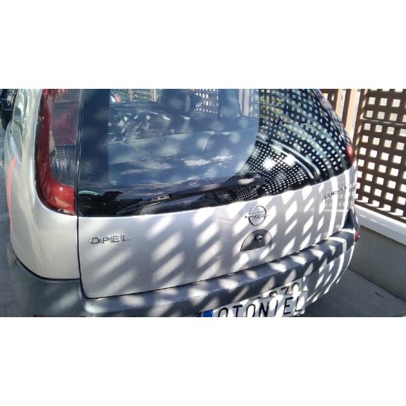 opel corsa c del año 2002