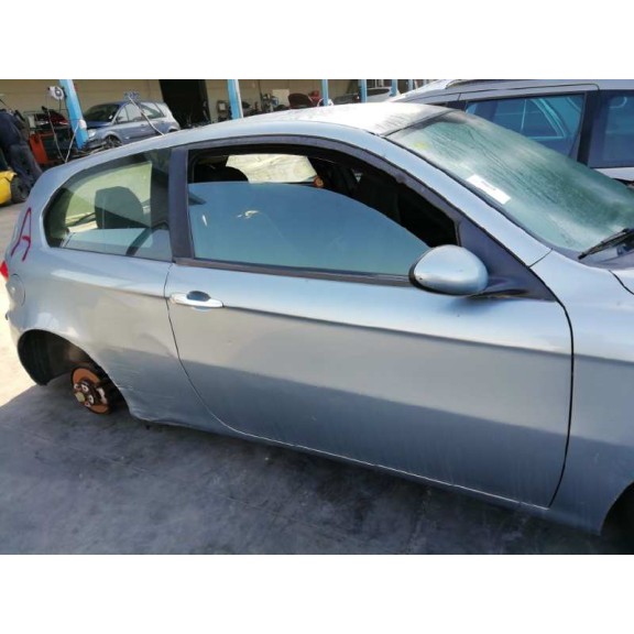 alfa romeo 147 (190) del año 2001