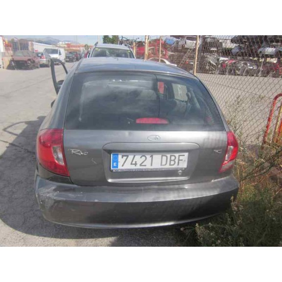 kia rio del año 2004