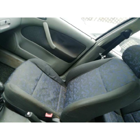 skoda octavia berlina (1u2) del año 1999