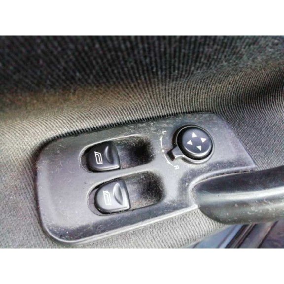 alfa romeo 147 (190) del año 2001