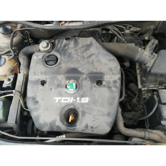 skoda octavia berlina (1u2) del año 1999