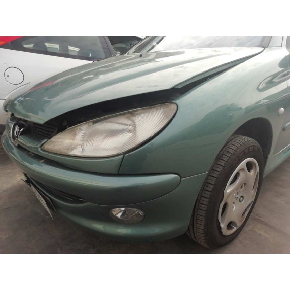peugeot 206 berlina del año 2002