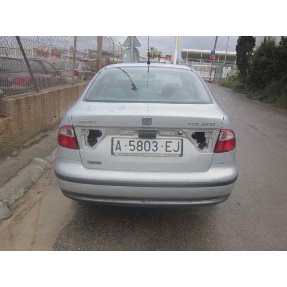 seat toledo (1m2) del año 2000