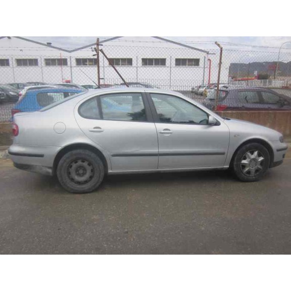 seat toledo (1m2) del año 2000