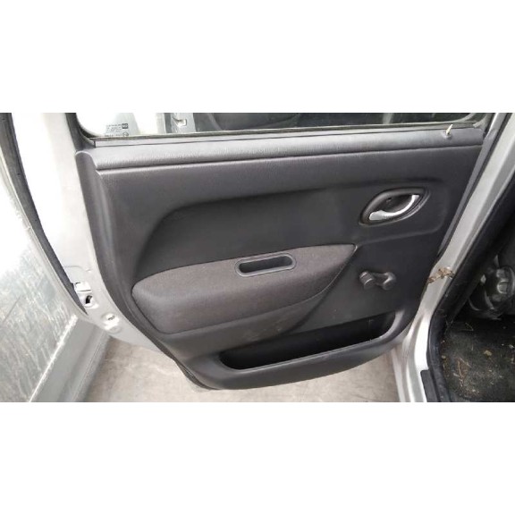 opel agila del año 2005