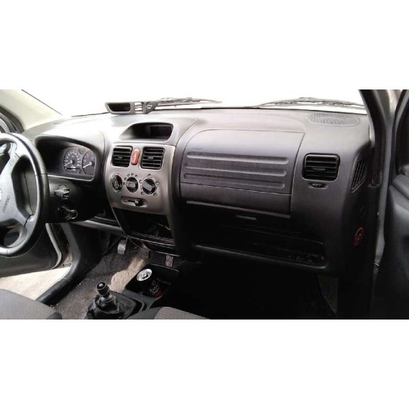 opel agila del año 2005