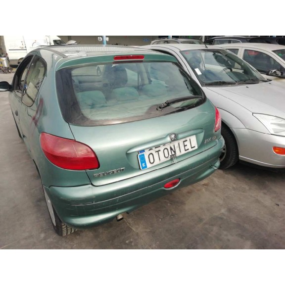 peugeot 206 berlina del año 2002
