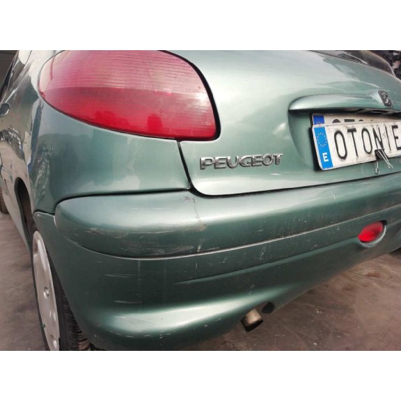 peugeot 206 berlina del año 2002