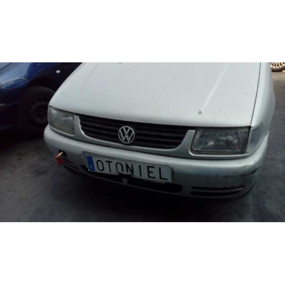 volkswagen polo berlina (6n1) del año 1999