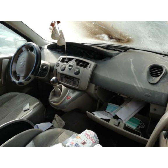 renault scenic ii del año 2004