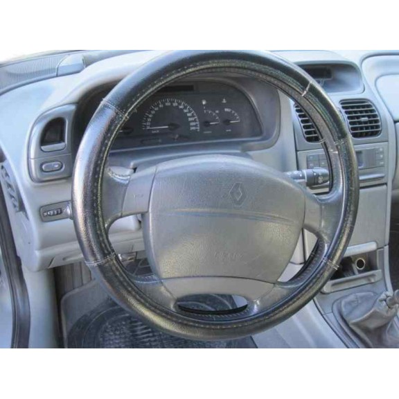 renault laguna (b56) del año 1999