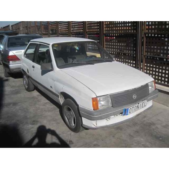 opel corsa a del año 1989