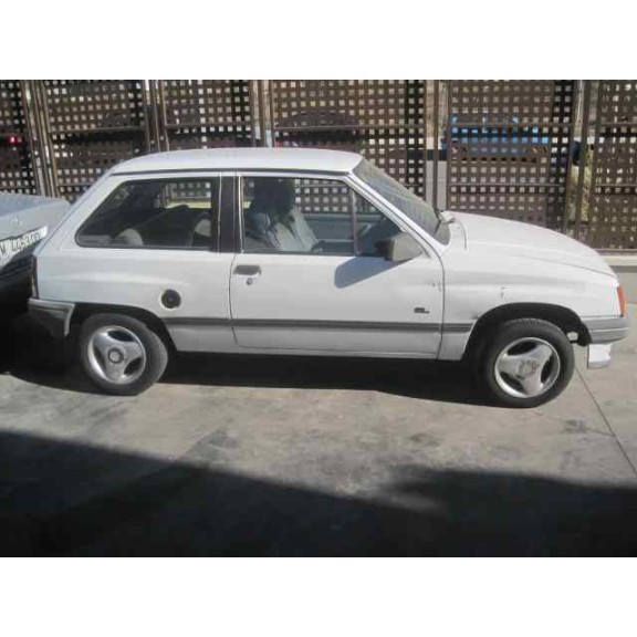 opel corsa a del año 1989