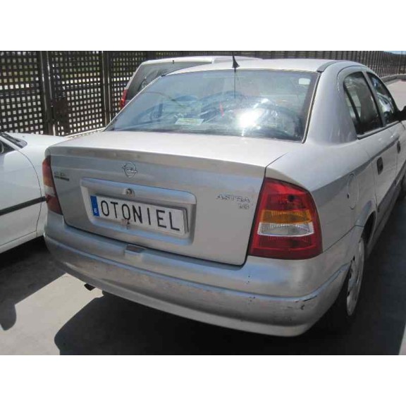 opel astra g berlina del año 1999