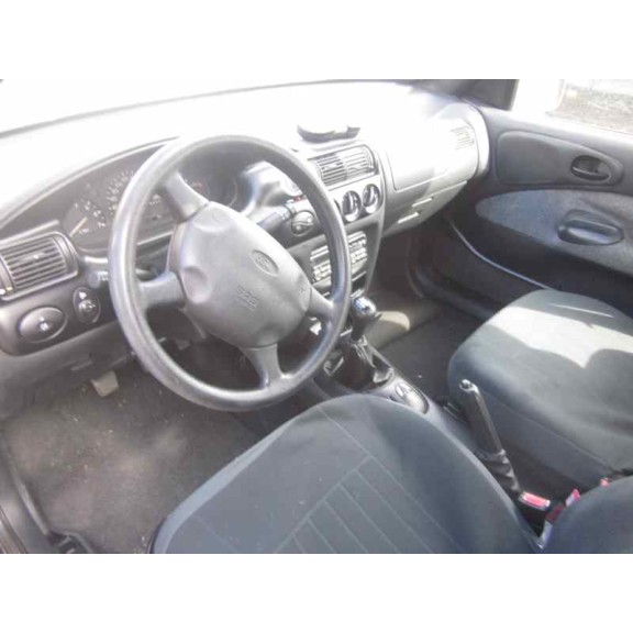 ford escort berlina/turnier del año 1995