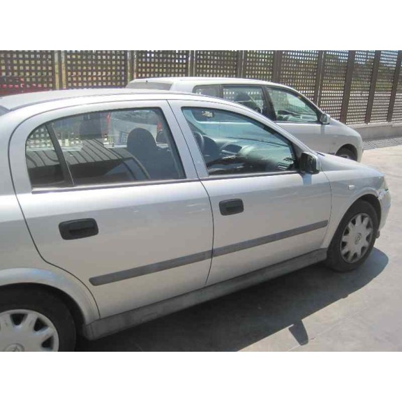 opel astra g berlina del año 1999