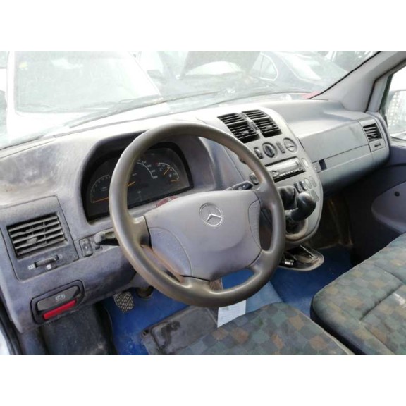 mercedes-benz vito (w638) caja cerrada del año 2003