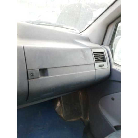 mercedes-benz vito (w638) caja cerrada del año 2003